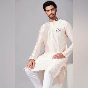Hilo Design Men’s Embroidered Kurta | Pale Peach with Elephant Embroidery